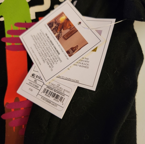 Children's Black History Month XL Black shirt with bright graphic - Picture 2 of 3